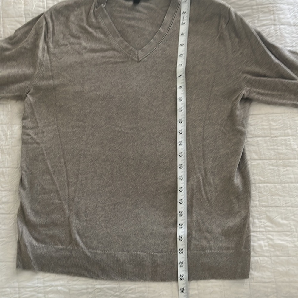 Banana republic, gray, size M, men’s v-neck sweater - Picture 4 of 5